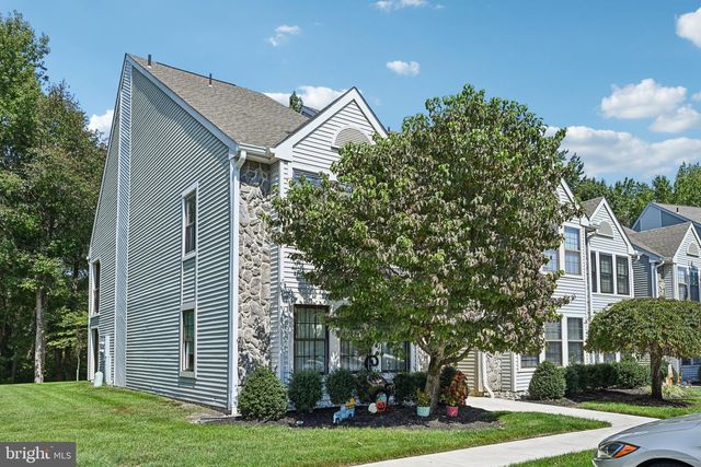 44 BRIDGEWATER DR, Marlton, NJ 08053