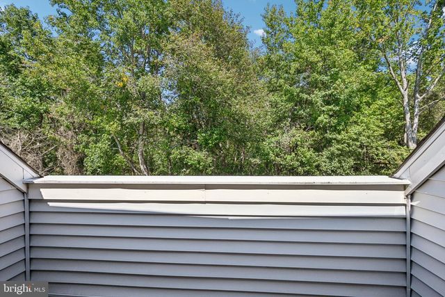 44 BRIDGEWATER DR, Marlton, NJ 08053