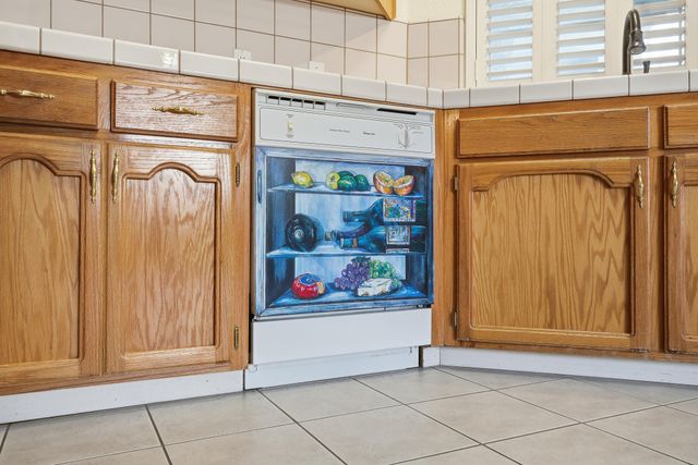 187 Mitchell Avenue, Tulare, CA 93274