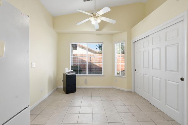 187 Mitchell Avenue, Tulare, CA 93274