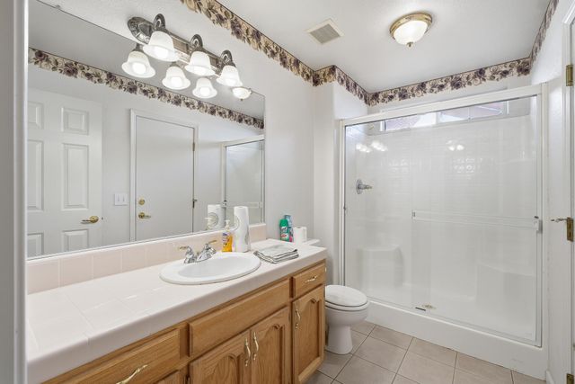 187 Mitchell Avenue, Tulare, CA 93274