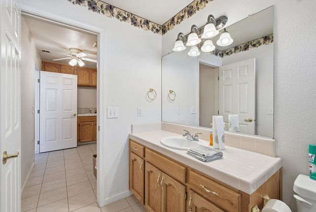 187 Mitchell Avenue, Tulare, CA 93274