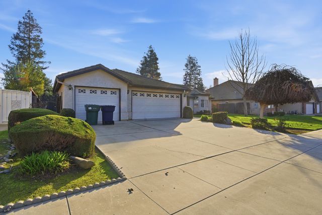 187 Mitchell Avenue, Tulare, CA 93274