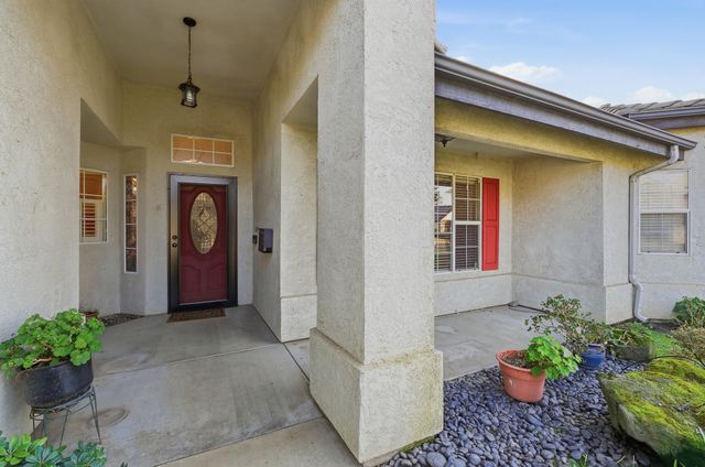 187 Mitchell Avenue, Tulare, CA 93274