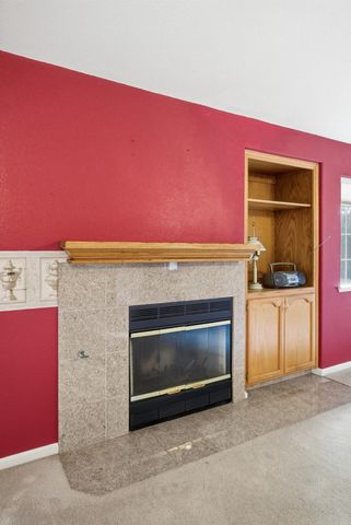 187 Mitchell Avenue, Tulare, CA 93274