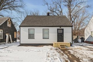 19161 Oakfield Street, Detroit, MI 48235