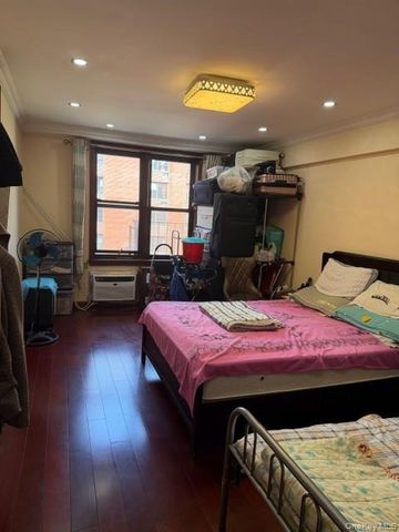 144-63 35th Avenue 4B, Flushing, NY 11354