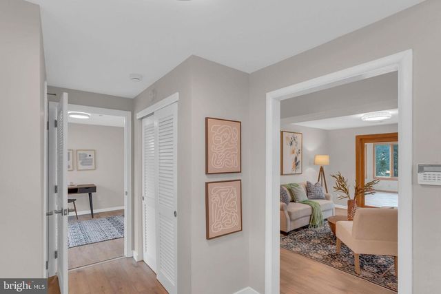 122 LEEDS RD, Mount Laurel, NJ 08054