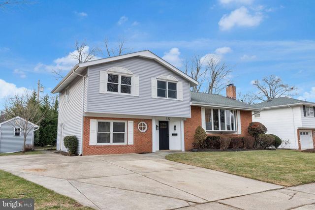 122 LEEDS RD, Mount Laurel, NJ 08054