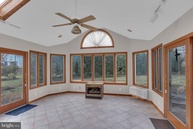 122 LEEDS RD, Mount Laurel, NJ 08054