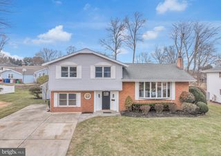 122 LEEDS RD, Mount Laurel, NJ 08054