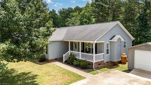 704 Logan Lane, Liberty, NC 27298