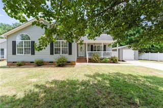 704 Logan Lane, Liberty, NC 27298