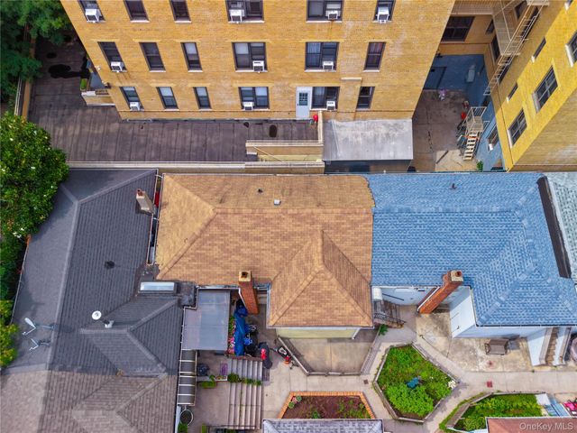 30 West End Avenue 6, Brooklyn, NY 11235