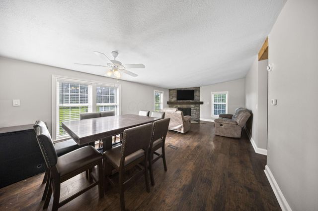 15193 Hall Road NW, Mount Vernon, OH 43050