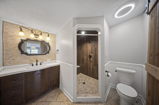 15193 Hall Road NW, Mount Vernon, OH 43050