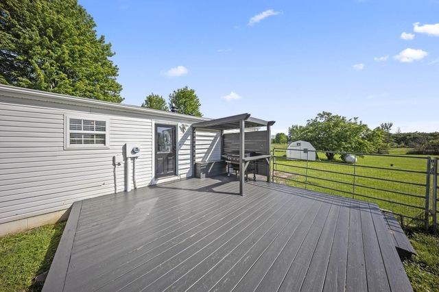 15193 Hall Road NW, Mount Vernon, OH 43050