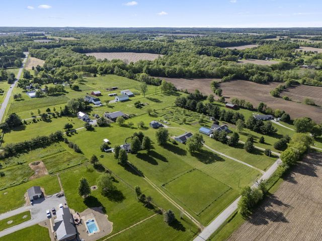 15193 Hall Road NW, Mount Vernon, OH 43050
