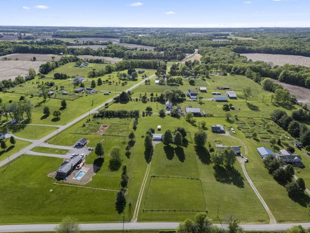 15193 Hall Road NW, Mount Vernon, OH 43050