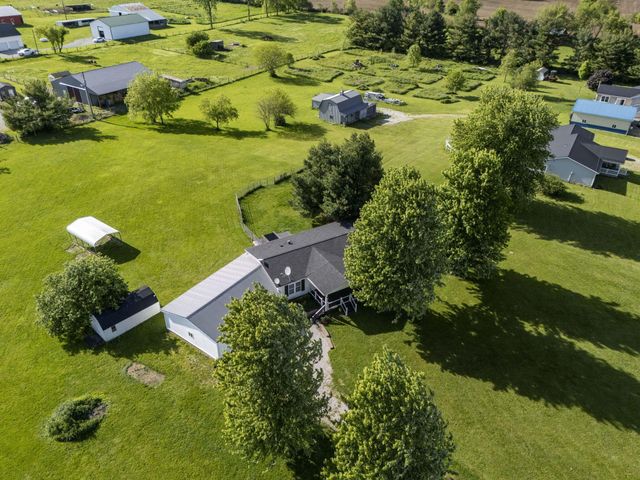 15193 Hall Road NW, Mount Vernon, OH 43050