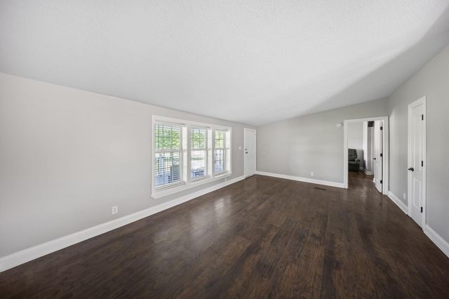 15193 Hall Road NW, Mount Vernon, OH 43050