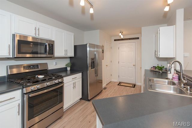 3312 Charlestowne Crossing Drive, St Charles, MO 63301