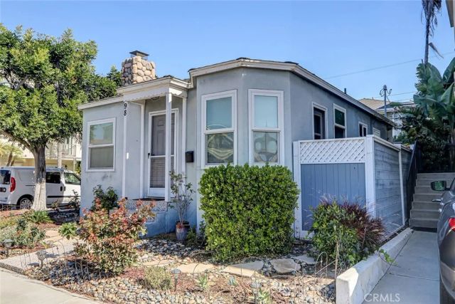 98 Highland Avenue, Manhattan Beach, CA 90266