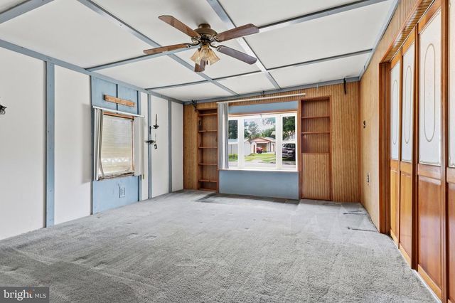 374 MAPLE AVE, Hanover, PA 17331