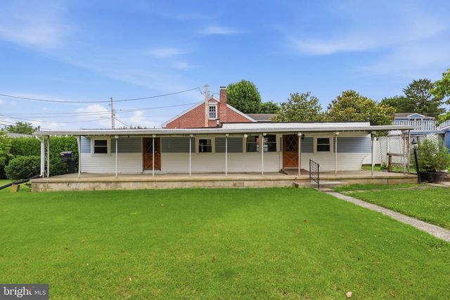 374 MAPLE AVE, Hanover, PA 17331