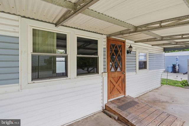 374 MAPLE AVE, Hanover, PA 17331