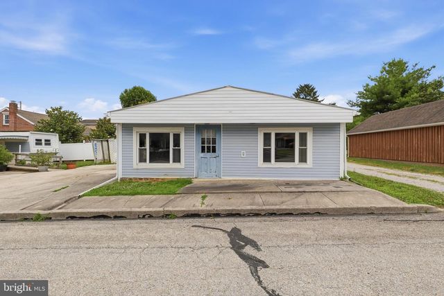 374 MAPLE AVE, Hanover, PA 17331