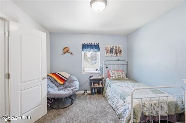 6920 W Beverly Lake Road, Wasilla, AK 99623