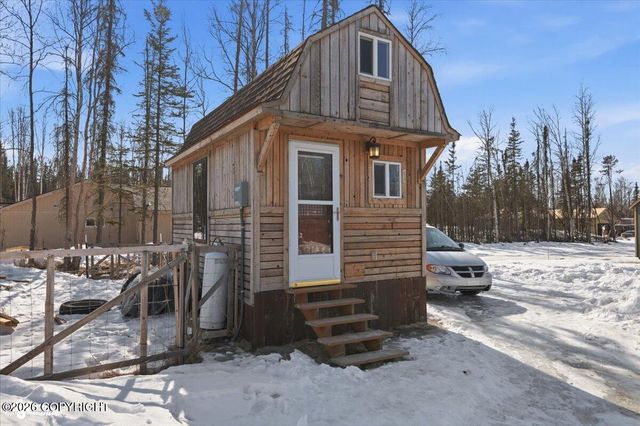 6920 W Beverly Lake Road, Wasilla, AK 99623