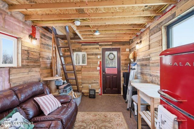 6920 W Beverly Lake Road, Wasilla, AK 99623