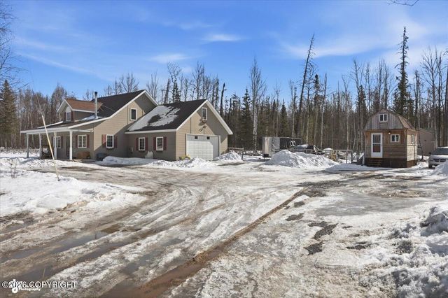 6920 W Beverly Lake Road, Wasilla, AK 99623