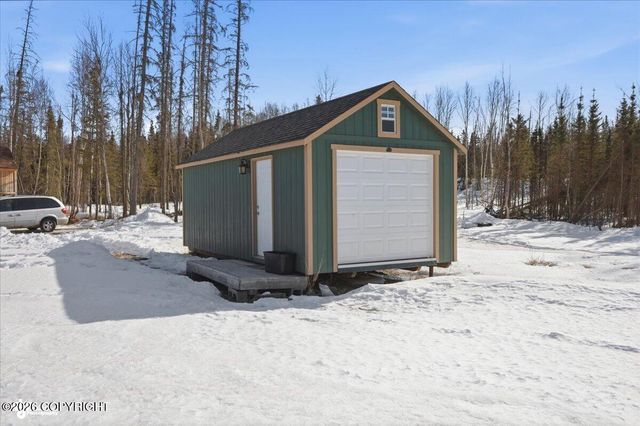 6920 W Beverly Lake Road, Wasilla, AK 99623