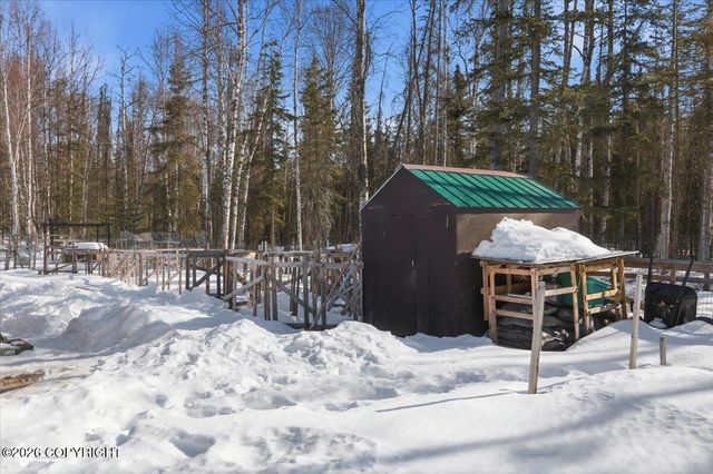 6920 W Beverly Lake Road, Wasilla, AK 99623