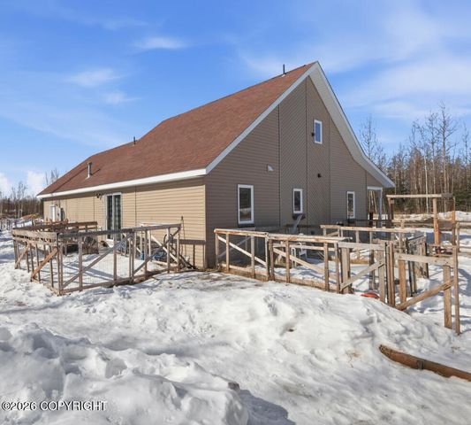 6920 W Beverly Lake Road, Wasilla, AK 99623