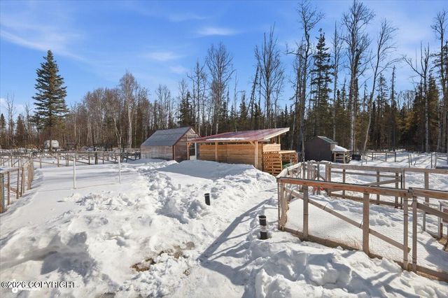 6920 W Beverly Lake Road, Wasilla, AK 99623