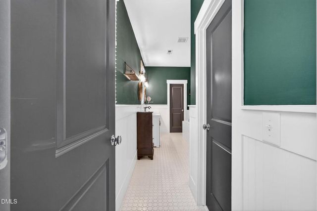 2825 Oakley Woods Lane, Apex, NC 27539