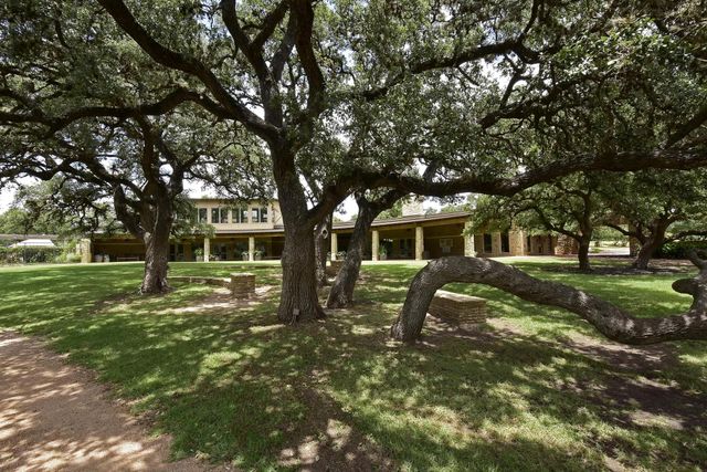 272 Egret LN, Austin, TX 78737