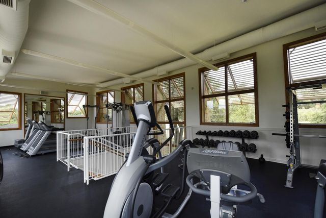 272 Egret LN, Austin, TX 78737