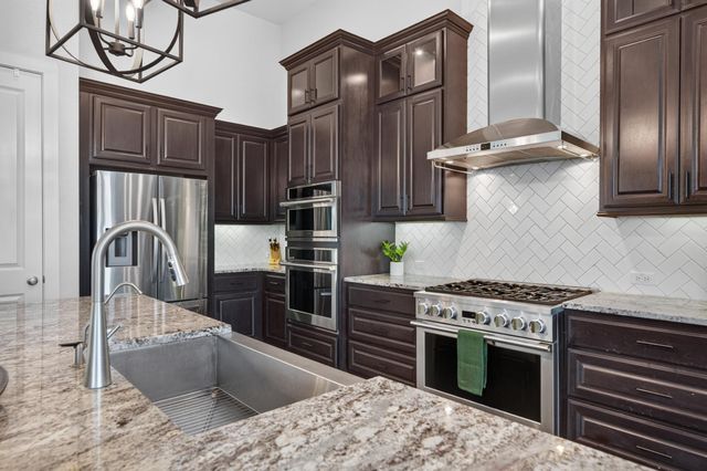 272 Egret LN, Austin, TX 78737