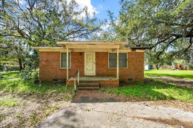 1946 River Road, Johns Island, SC 29455