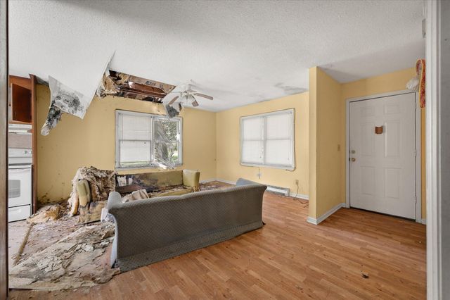 1946 River Road, Johns Island, SC 29455