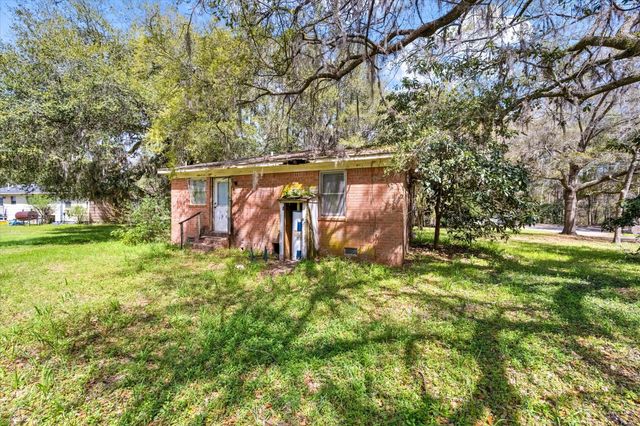 1946 River Road, Johns Island, SC 29455