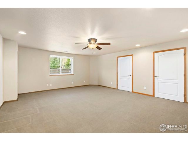 975 Norway Maple Dr, Loveland, CO 80538