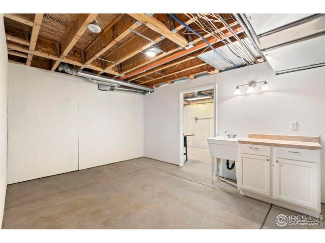 975 Norway Maple Dr, Loveland, CO 80538