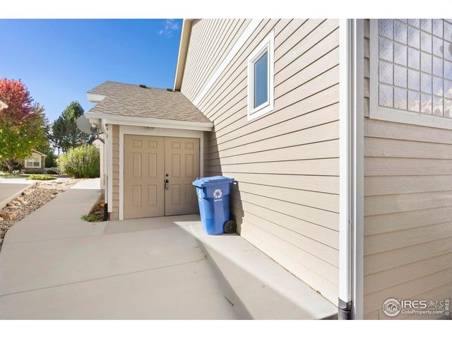 975 Norway Maple Dr, Loveland, CO 80538