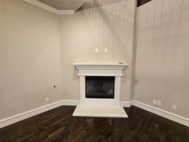988 Shadyside Lane, Dallas, TX 75223